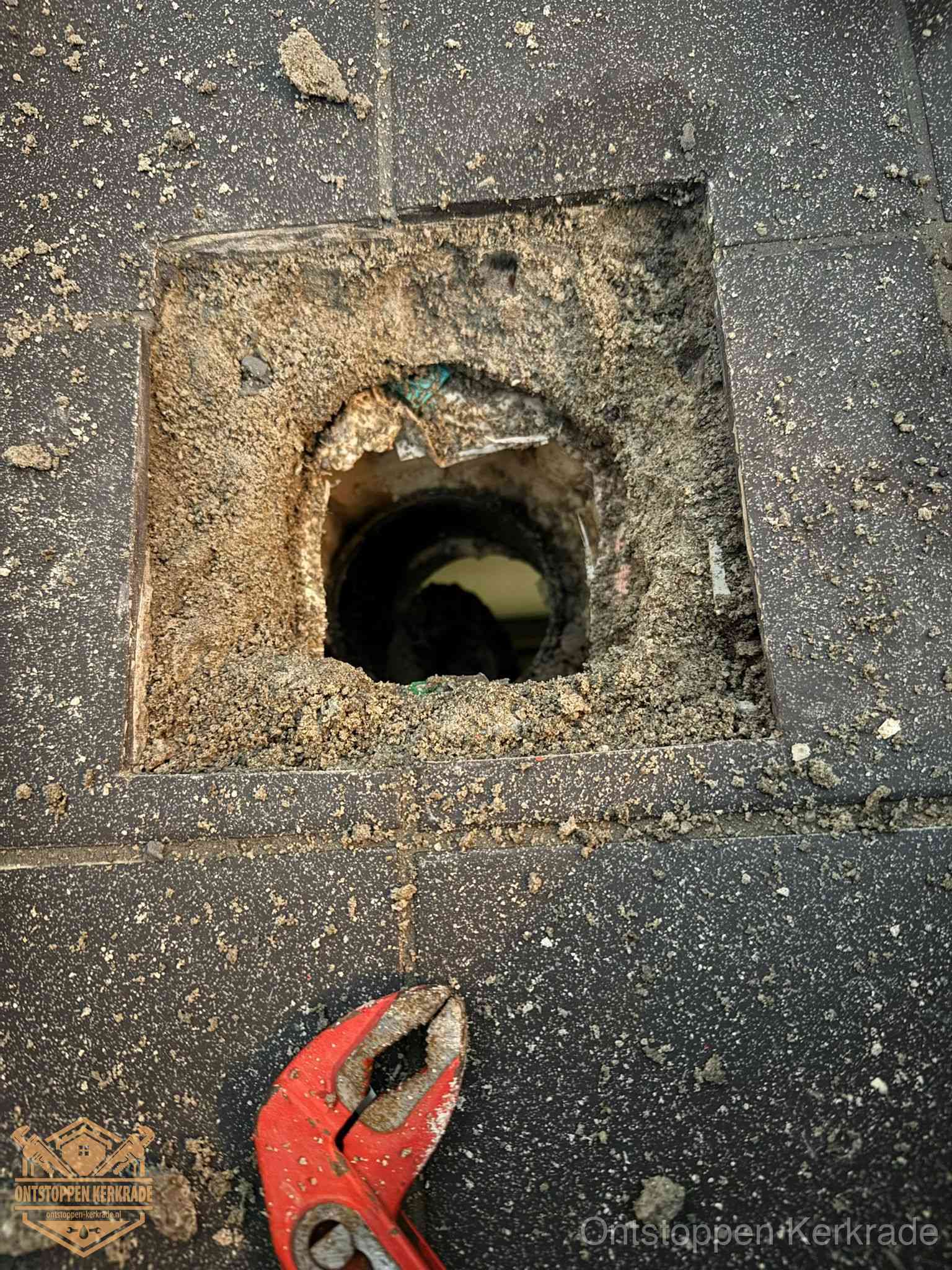 Rioolputje erfgrens eigendom in Kerkrade